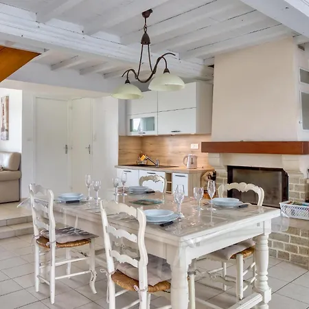 Holiday home Maison Proche *
